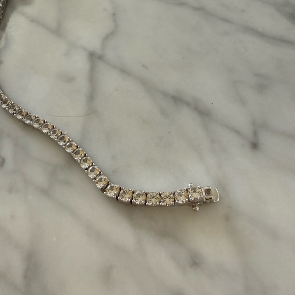 KATE ROUND CUT LAB WHITE SAPPHIRE SILVER RIVIÈRE TENNIS NECKLACE - Picture 10 of 15